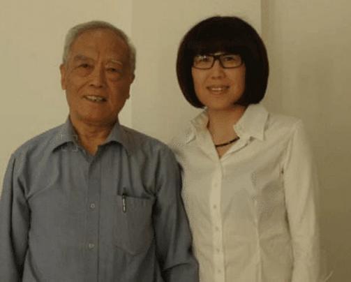 30岁保姆因仰慕70岁雇主，不顾一切要跟雇主结婚