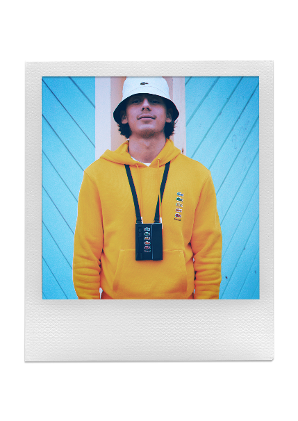 LACOSTE X Polaroid宝丽来全新联名系列上市