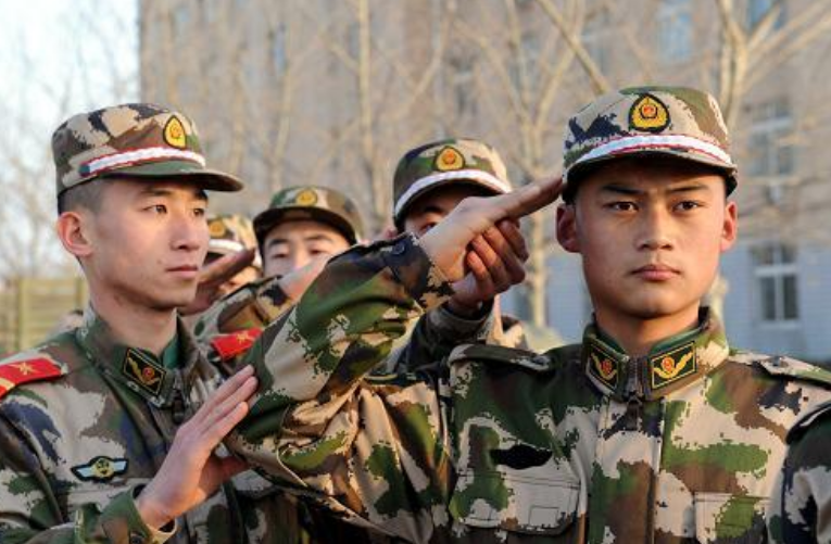 2021年兵开始了，身高过158cm就可报名，大学生优