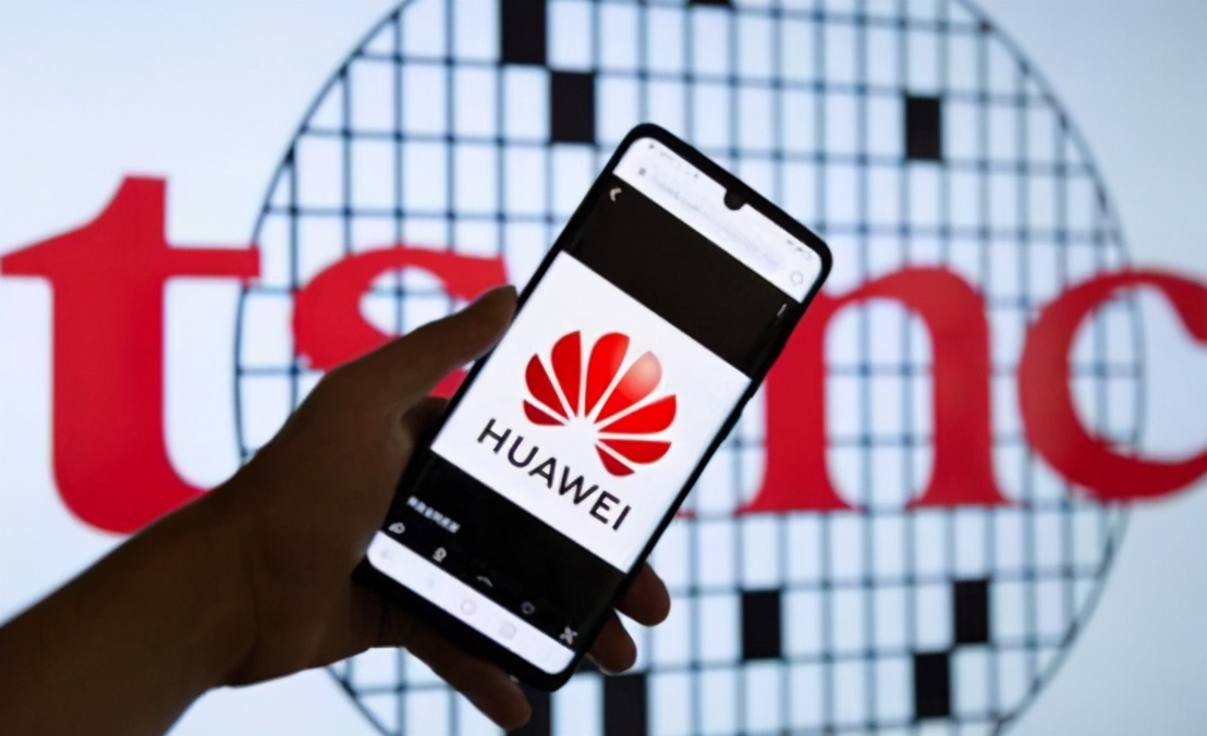 华为储备金2000亿，相比苹果三星差多少？网友：不是一星半点