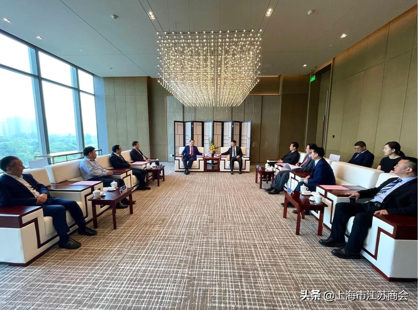 丁佐宏受邀参加2021年西安市产业投资合作年会