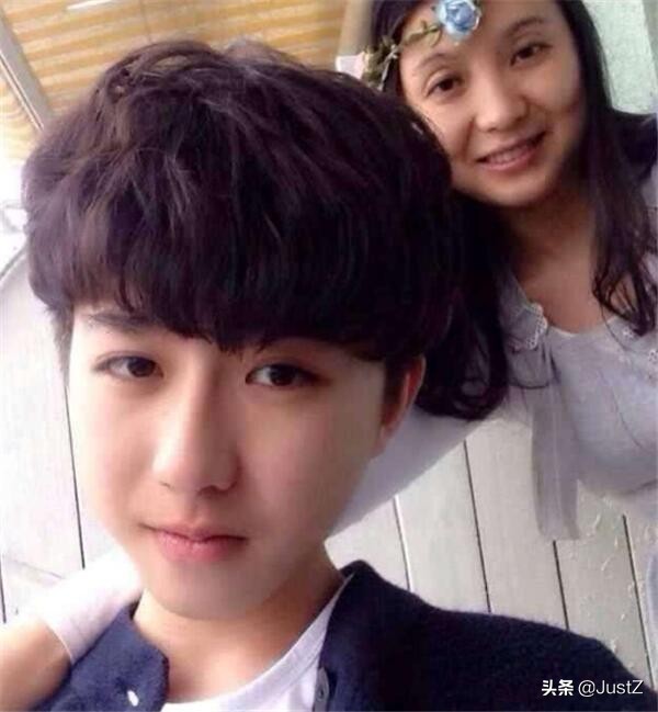 明星和妈妈能有多像，蔡徐坤、黄子韬还好看到张予曦：基因好强大