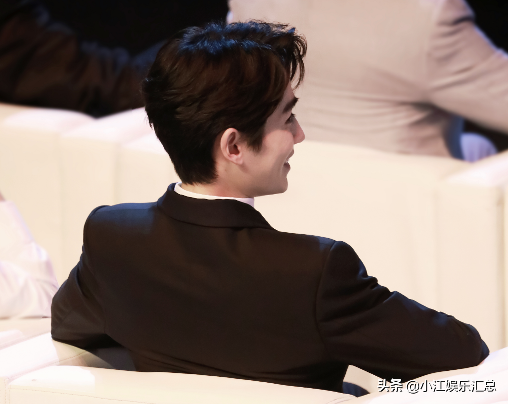 朱一龙亲爱的自己提上日程，上星芒果，变身前