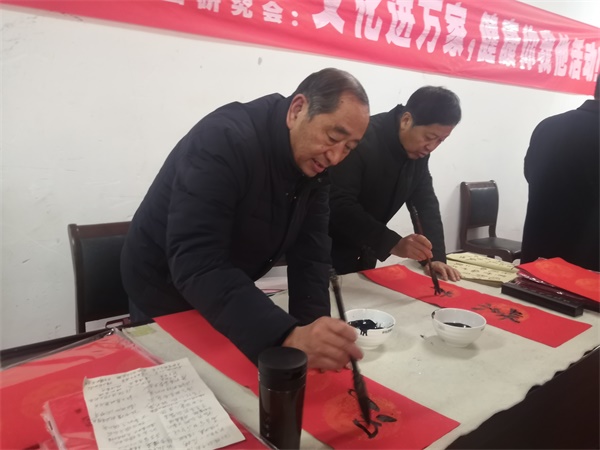�ձ��黭�о�Ժ������������ҵΪ����д����