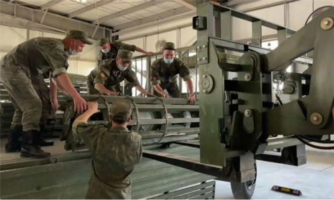 �ж����ݲ�����࣬�����ʳﻮ���վ�ǰ���ʣ�ʵ���ѳɰ���˹�ϵ