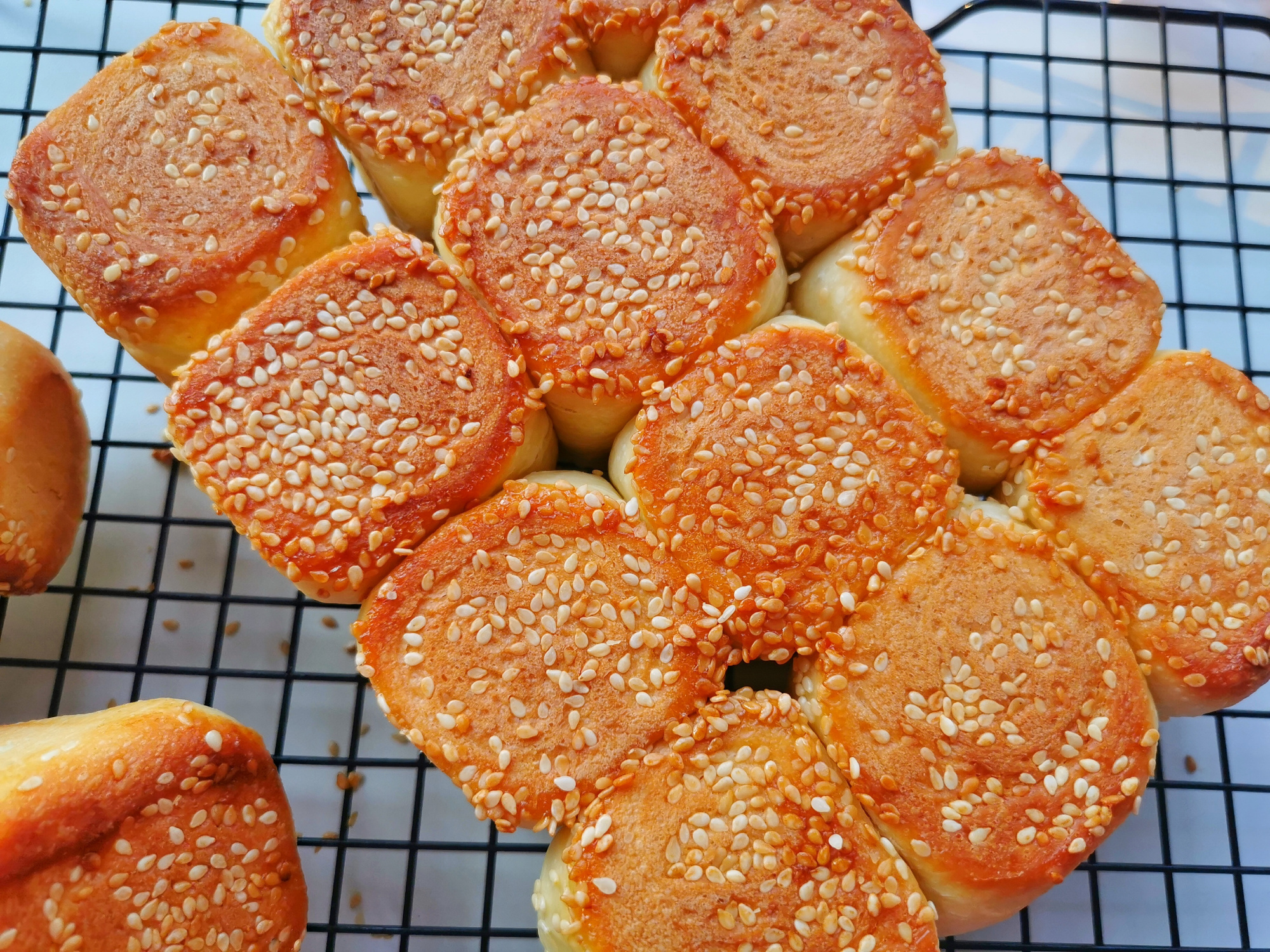 蜂蜜脆底小面包，做法太简单，一次发酵，一周吃3次才过瘾