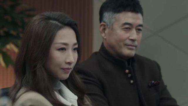 一向“雪藏”妻子的孙红雷，为啥一反常态，要捧王骏迪“上位”？