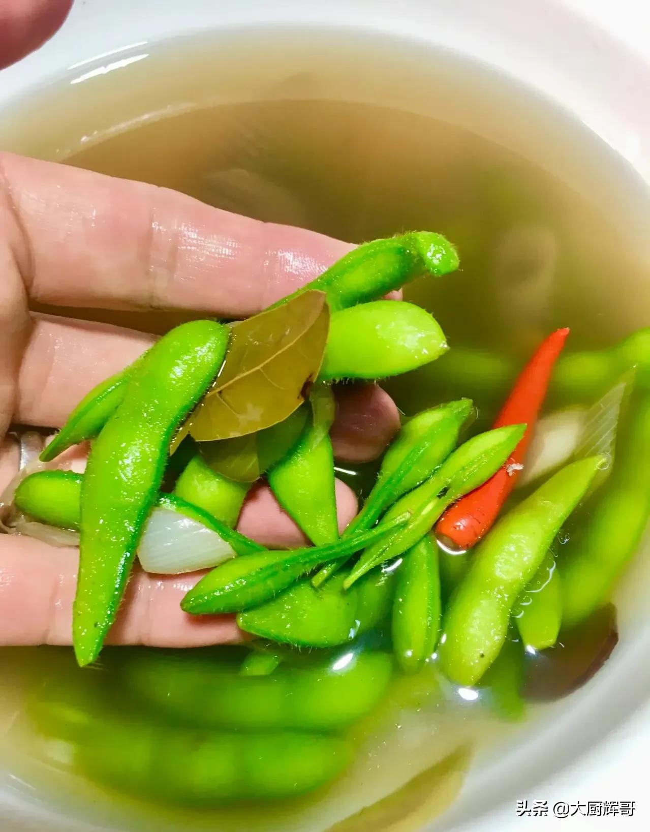 Why is the boiled edamame yellow but not tasty?Keep in mind these 3