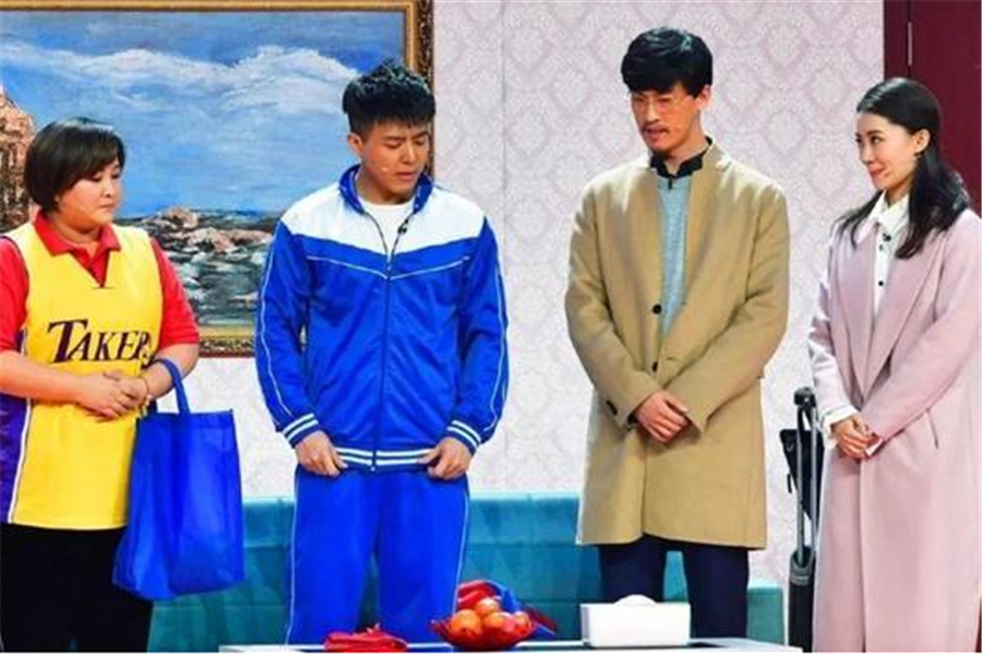 除了是喜剧演员，贾玲还是一个老板，许君聪张