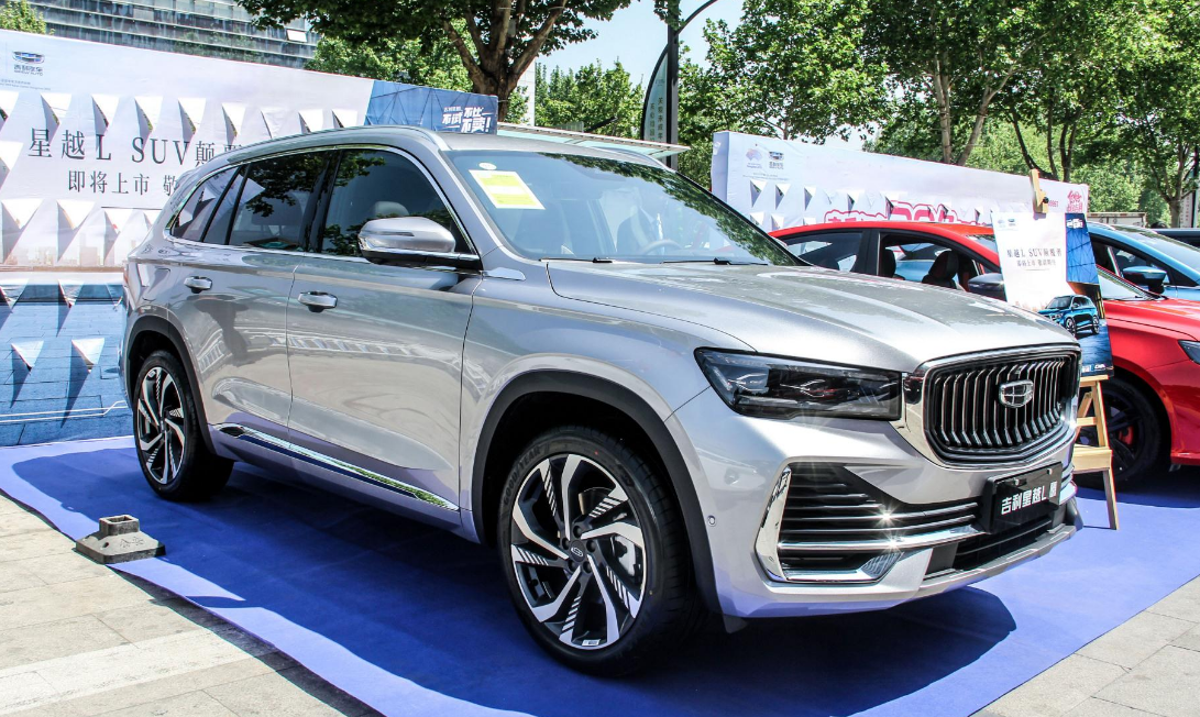 吉利两大SUV“销量王”更新：缤越新增弹射模式，博越X画风突变！