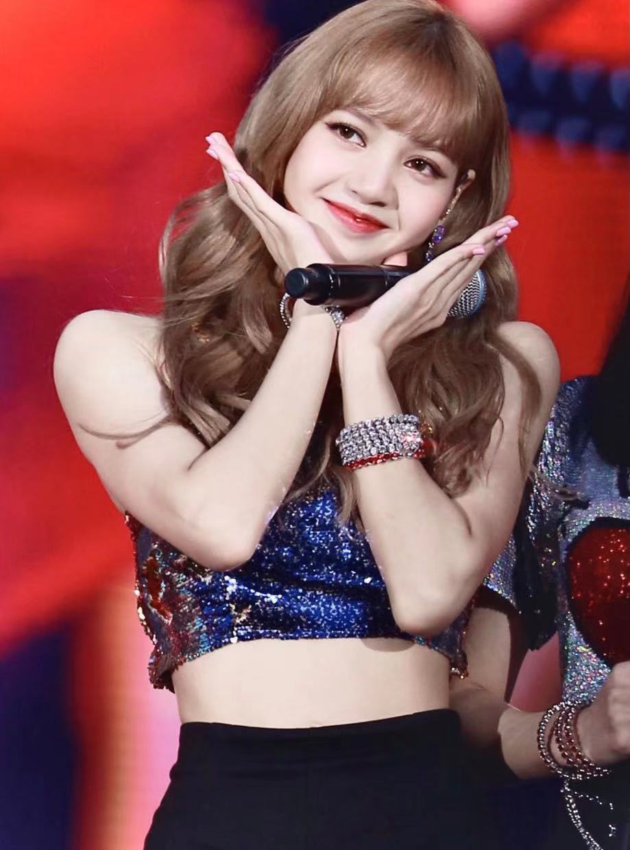 LISA生日被惡意中傷，看完為Jennie祝福：大哥不說二哥