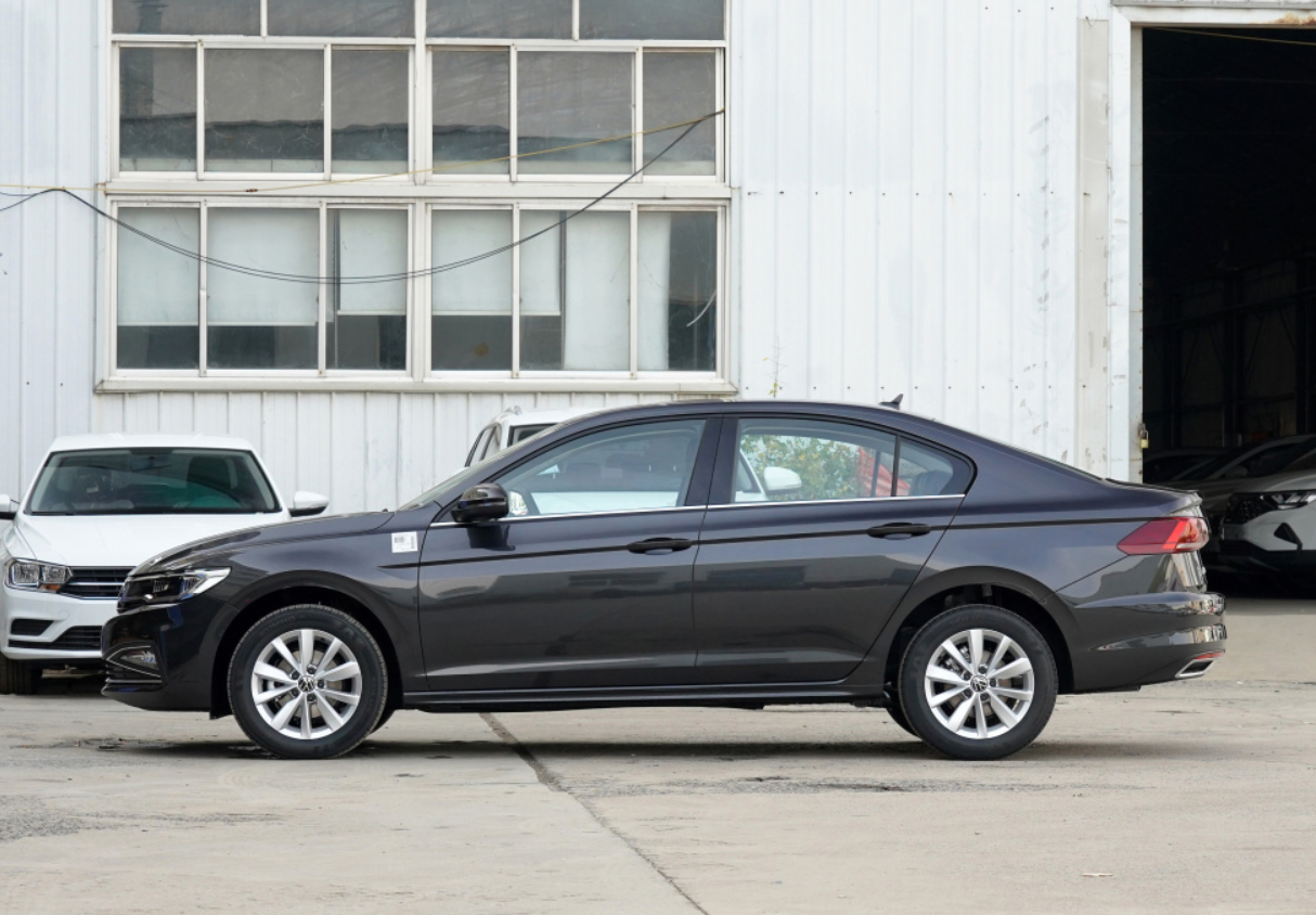 十万元家用车选择多，宝来是你想要的车么