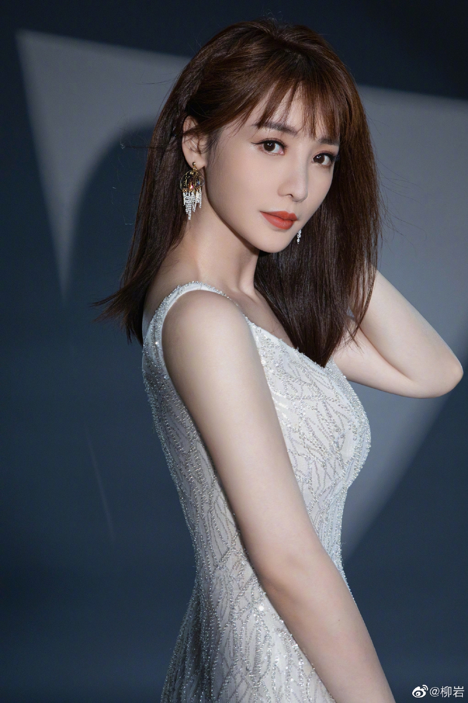 Liu Yan updated beautiful photos and showed her proud body - iNEWS