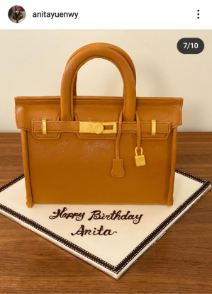 袁咏仪素颜出街买包，张智霖乖乖靠边等！吐槽酒店都要选包店对面