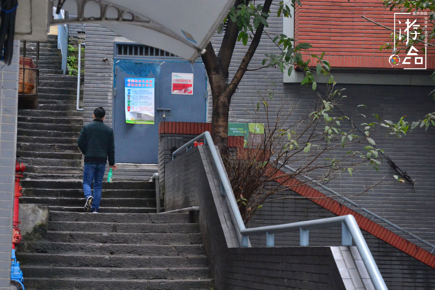 老重庆教你破解“山城迷宫”：不看导航，如何迅速找到近路？