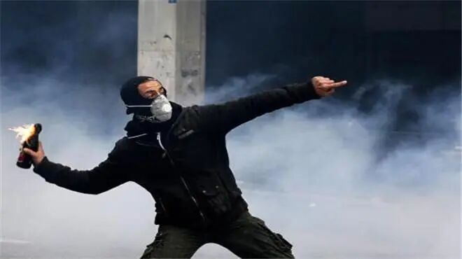 二战中，日军利用玻璃瓶毁掉10吨以上坦克，成反