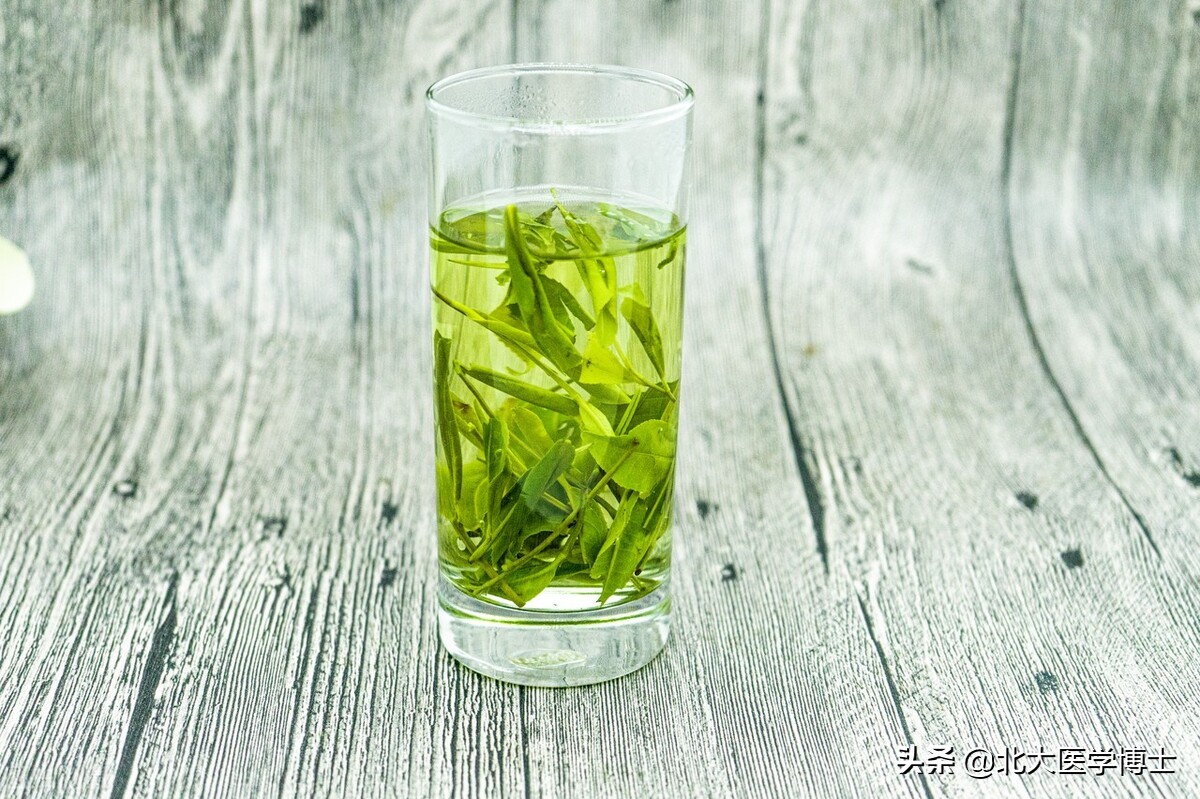 Drinking tea can indeed lower uric acid. What is the reason?Has been