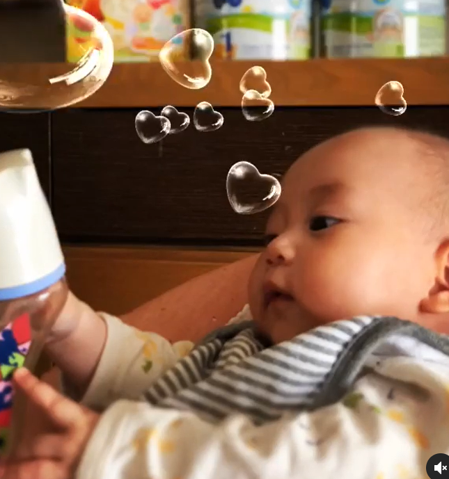 羅仲謙楊怡夫妻宣布改名，曬一家三口溫馨合照，新名字寓意好