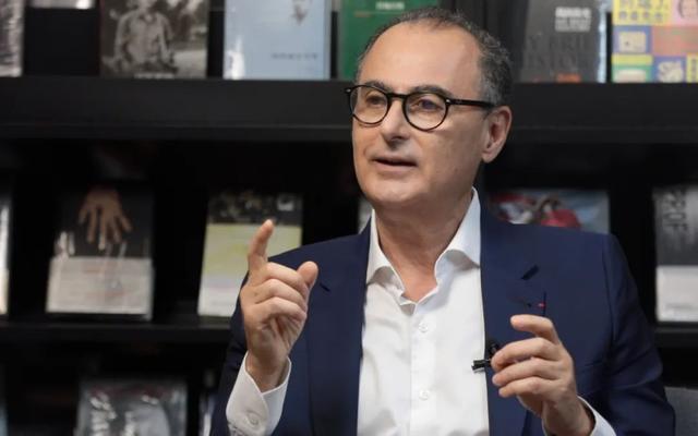 CEO对话：至暗时刻企业的生存与转型