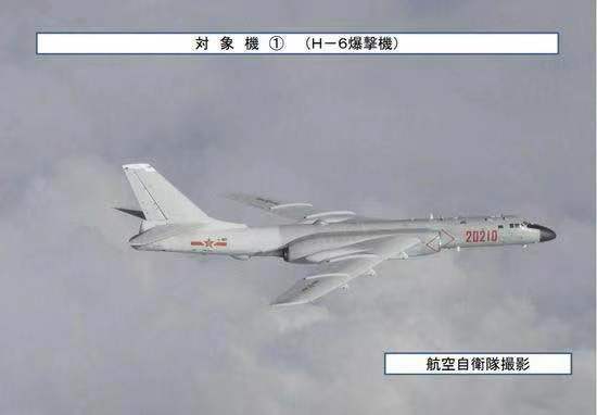 一年两次！中俄轰炸机6机编队战巡，苏35扮演带刀护卫