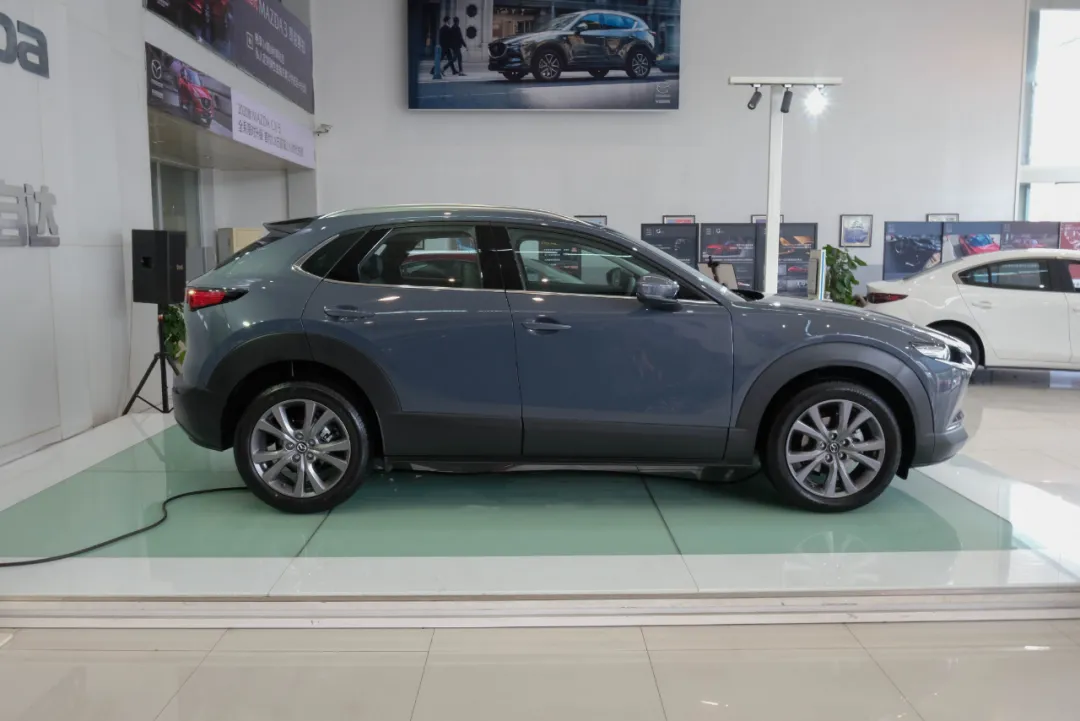 实拍Mazda CX-30：15万级“最美”SUV正式登场