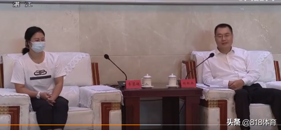 全红婵衣锦还乡!湛江市举办盛大欢迎仪式,站书记市长中间C位同框