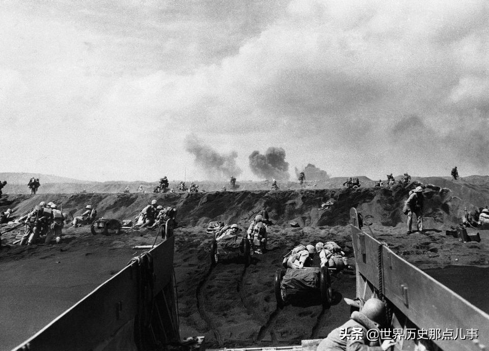 10张罕见二战老照片：真实的硫磺岛之战现场多惨