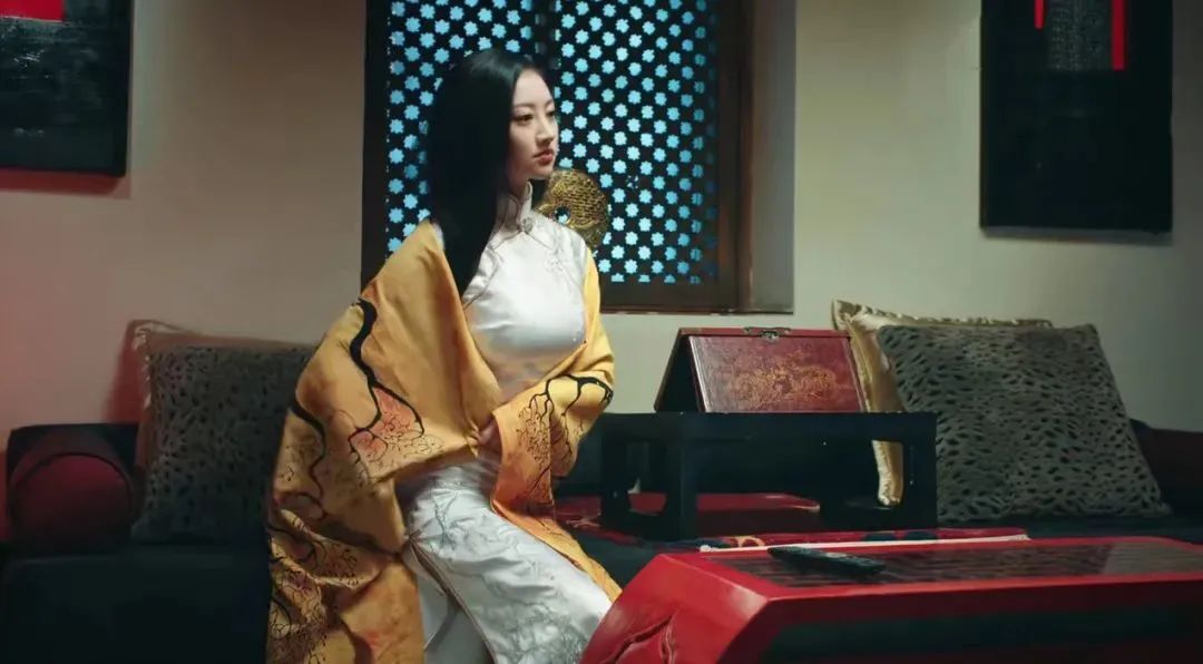 Graceful plunge into public praise of new theatrical work to be not protected, take change specially good effect cheap, audience evaluation: 