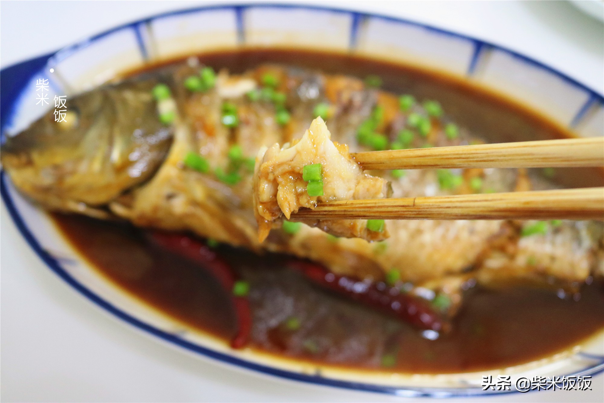 鲤鱼这样做，鱼肉咸鲜入味，一点也不腥，好吃得连汤也不剩