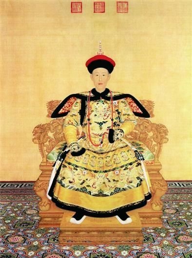 清朝皇帝怎么过年的？乾隆曾找5千老头一起过年