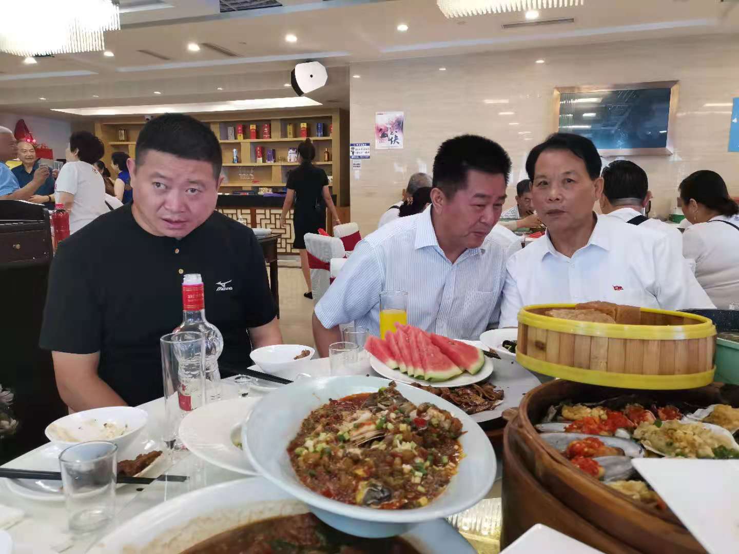原鐵道兵五師、六師在蓉部分戰(zhàn)友慶“八一”聯(lián)誼會場面好感人