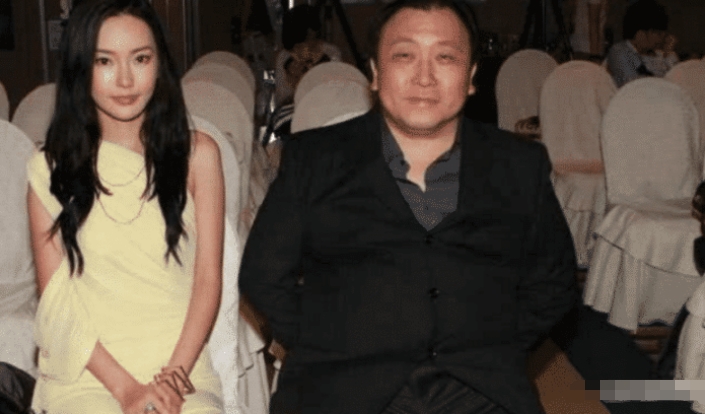 被王晶发掘时才读大二, 拍3部电影狂捞26亿, 今成“最美晶女郎”