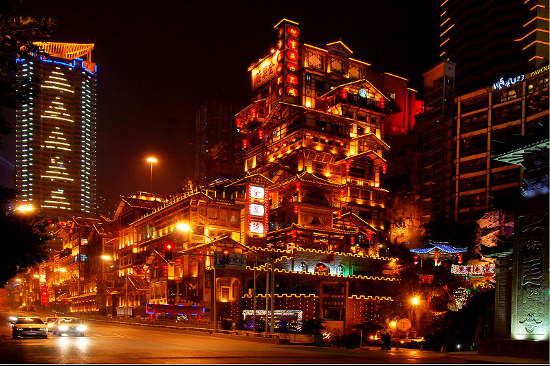 重庆：中国最“魔幻”的城市，这4处网红景点，你非去不可