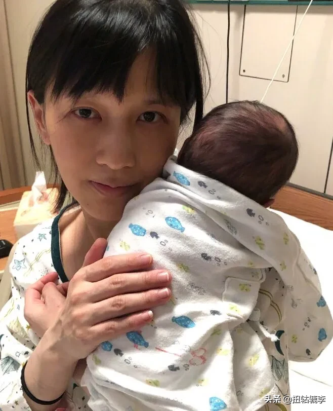 papi酱孩子随父亲姓，独立女性人设崩塌，都是“挑刺狂魔”惹的祸