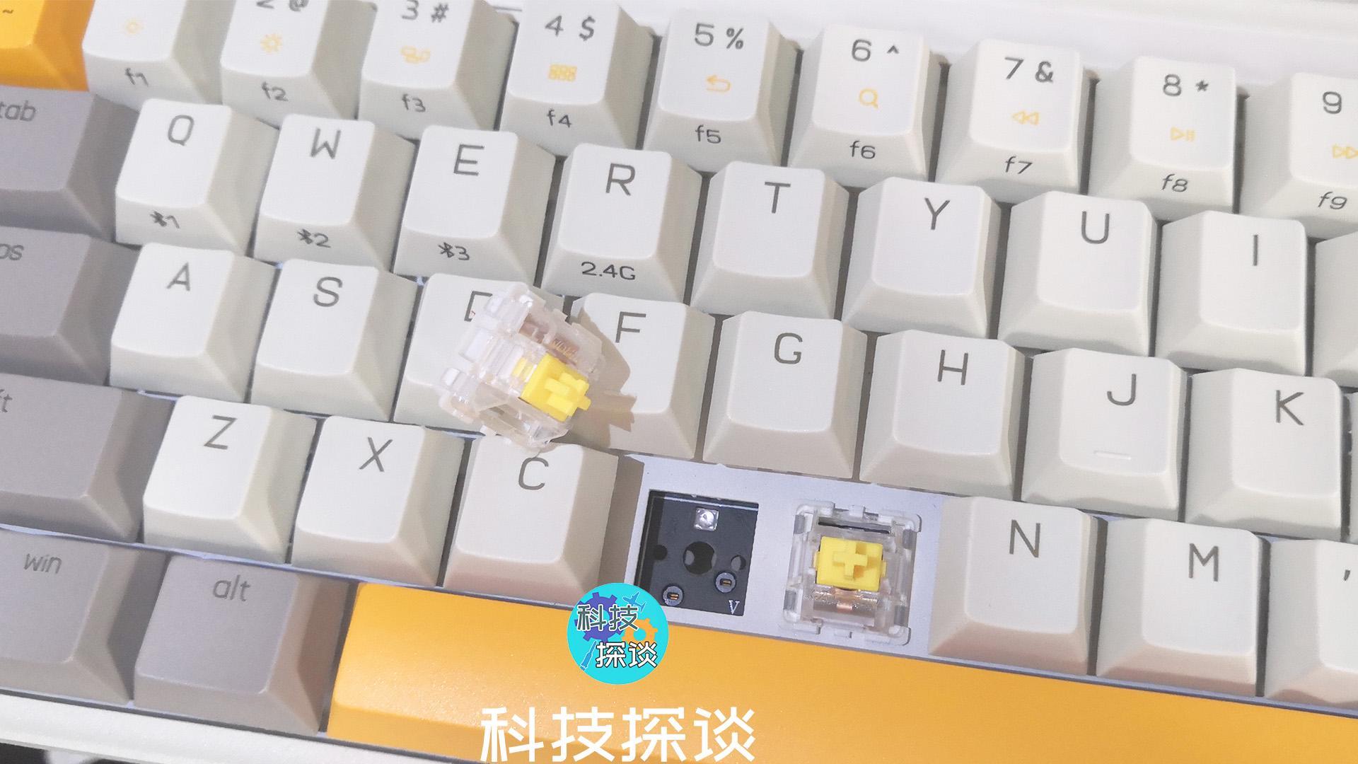 觸感絲滑，佳達(dá)隆G黃Pro軸體，米物ART系列三模68鍵鍵盤體驗(yàn)