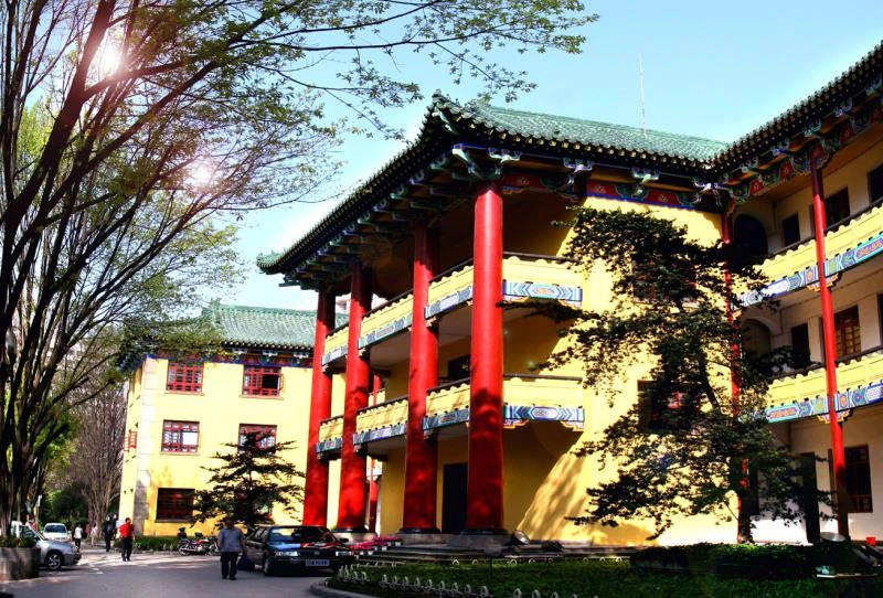 重庆考生最喜欢报考哪里的大学？本地很吃香，成都是第二优选