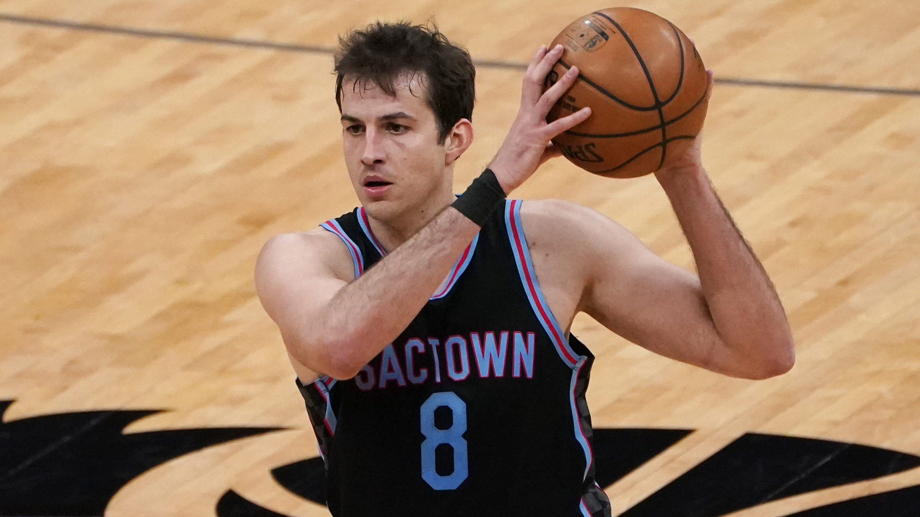 Showing tremendous enthusiasm two happy event one care! Alliance still changes Aoladibojia one bold will, 4 people are injured only 9 bold will give surplus battle