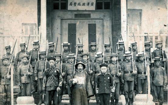 清朝为何敢与太平军拼死活？而不敢得罪西方列