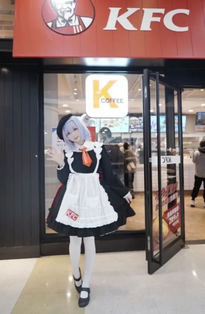 原神：KFC联动首日，主题门店人山人海，连原神外观桶也缺货了