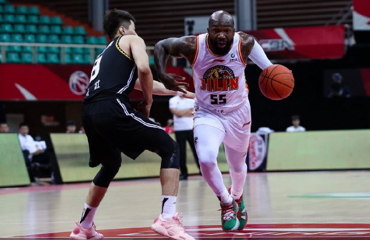 张镇麟复出韩德君总得分超杜锋 辽宁常规赛横扫