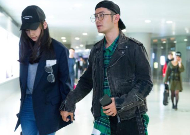 媒体曝杨颖承认离婚，黄晓明拼命挽回婚姻，再穿情侣装也无济于事
