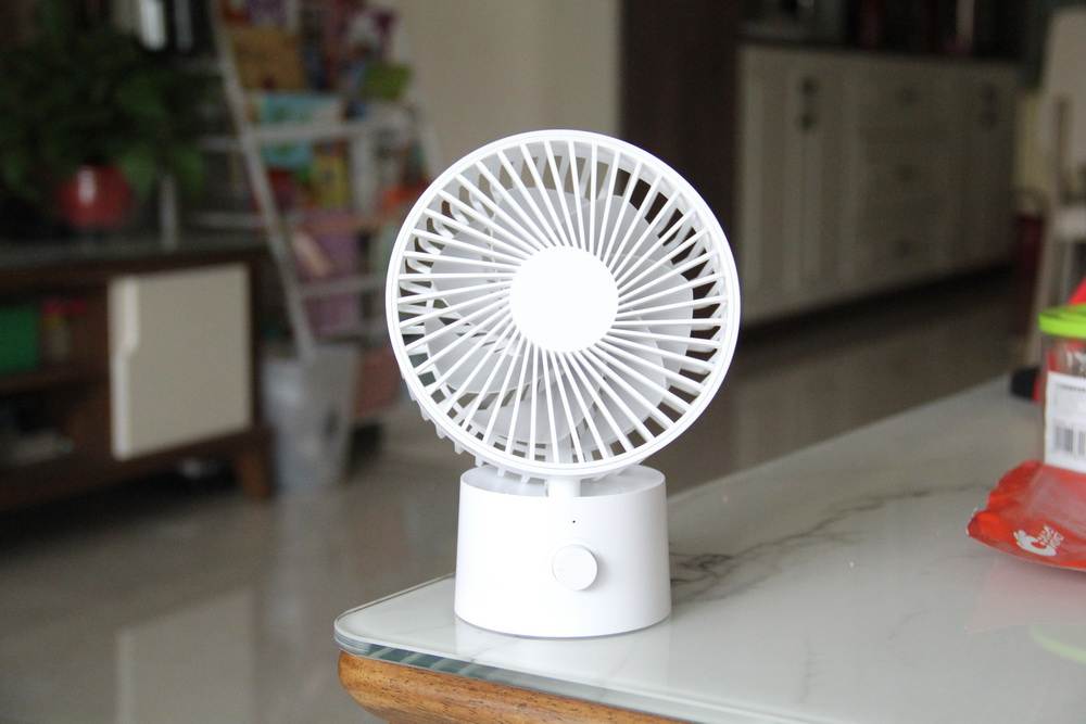 紫米桌面风扇：本可靠颜值，奈何实力不允许