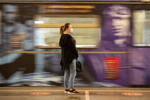 俄罗斯确诊突破25万，为何选择这时候“解禁”？