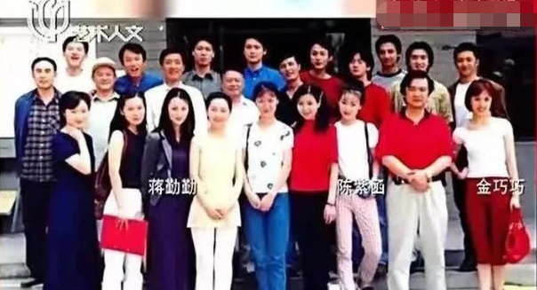 “孔雀公主”金巧巧，挤走范冰冰成博纳老板娘的上位史