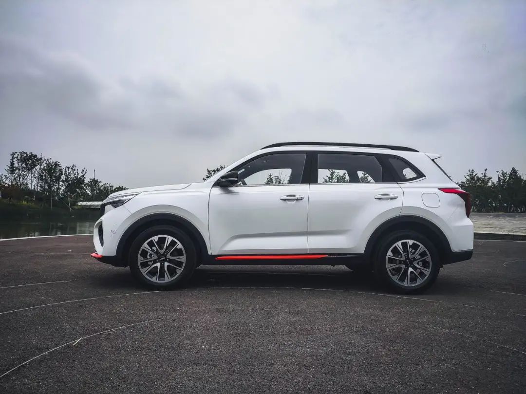 对标缤智、逍客，除了颜值，智跑Ace还用上了200匹马力的1.5T