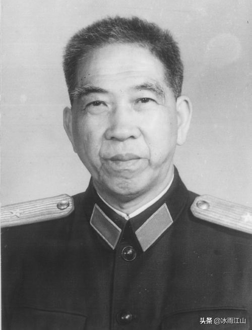 1955年大授衔，中国人民解放军第一次授衔，永载史册