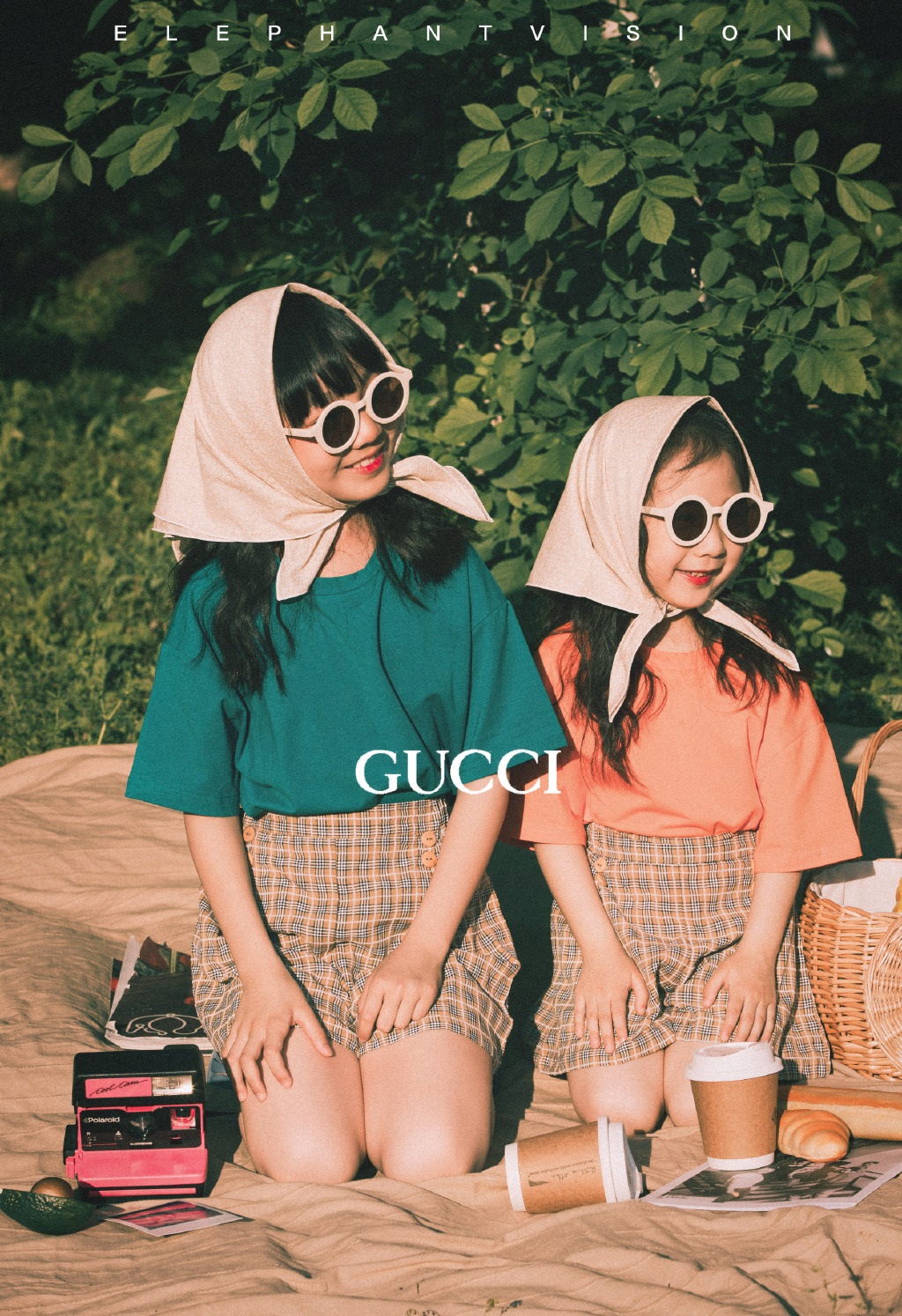 小山竹兒童節攜妹妹拍時尚大片，姐妹倆同框凹造型，又美又傲嬌