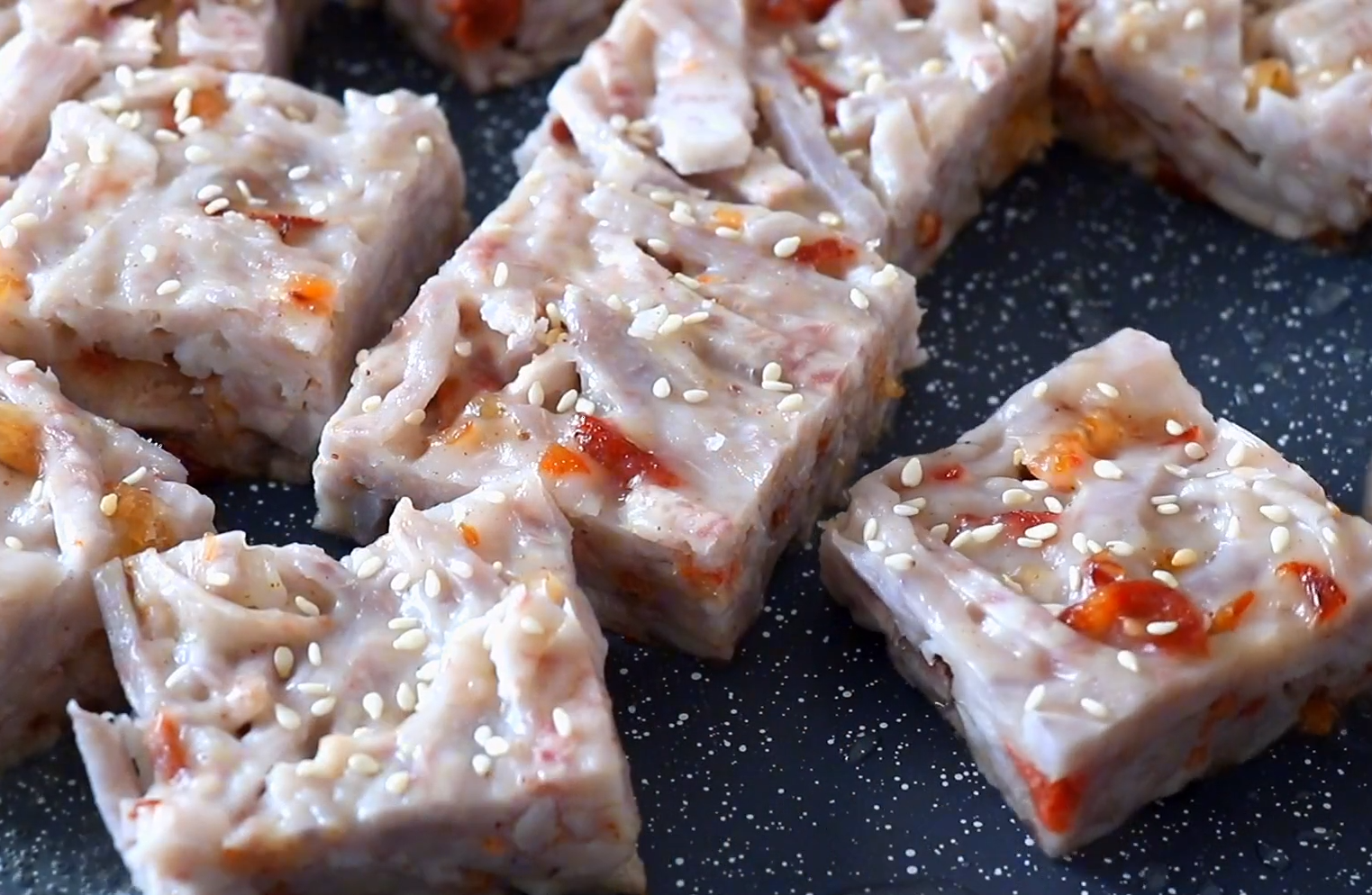 广式芋丝饼做法：家人最爱的早餐，香糯可口，比芋头糕简单还好吃