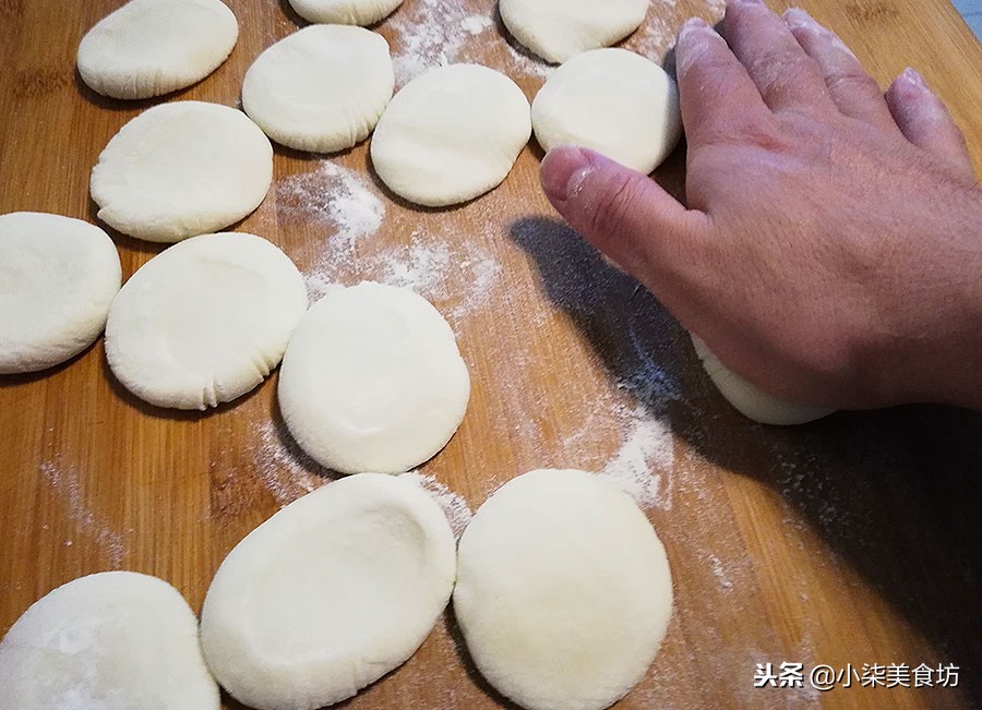 图片[10]-三鲜蒸饺家常做法 开水一烫 不用饧面 皮薄馅大 咬一口很过瘾-起舞食谱网