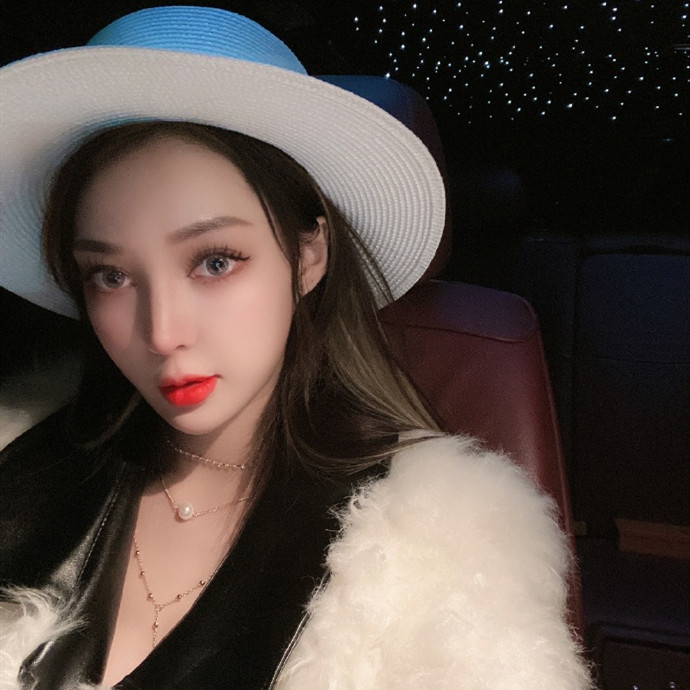 一直想“努力”的郭美美，到底是谁阻碍了她的